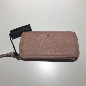 Hudson and bleeker wallet
